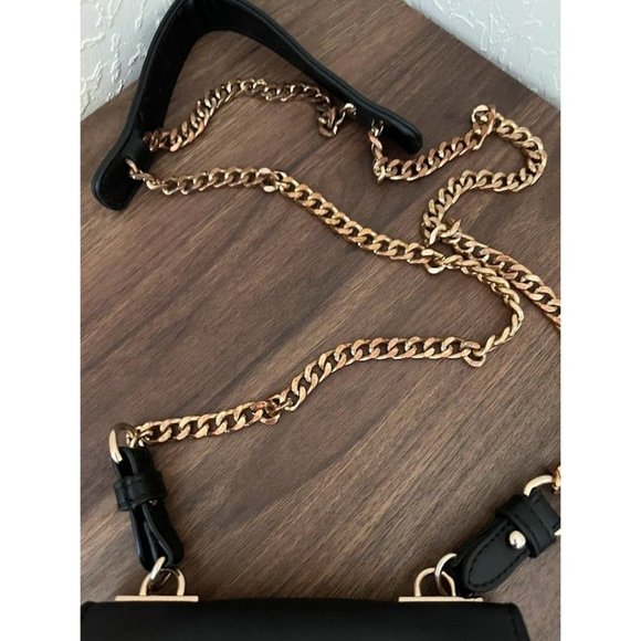 London Rag Two-Way Crossbody/Shoulder Bag with Gold Tone Chain Strap - Picture 2 of 5